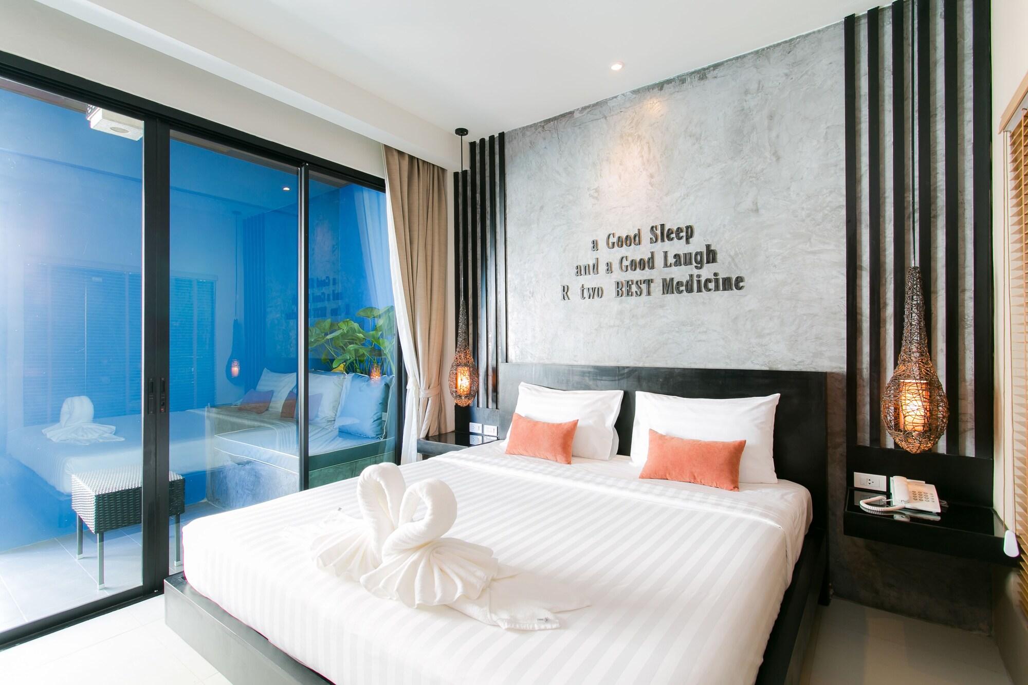 The House Patong Hotel Luaran gambar