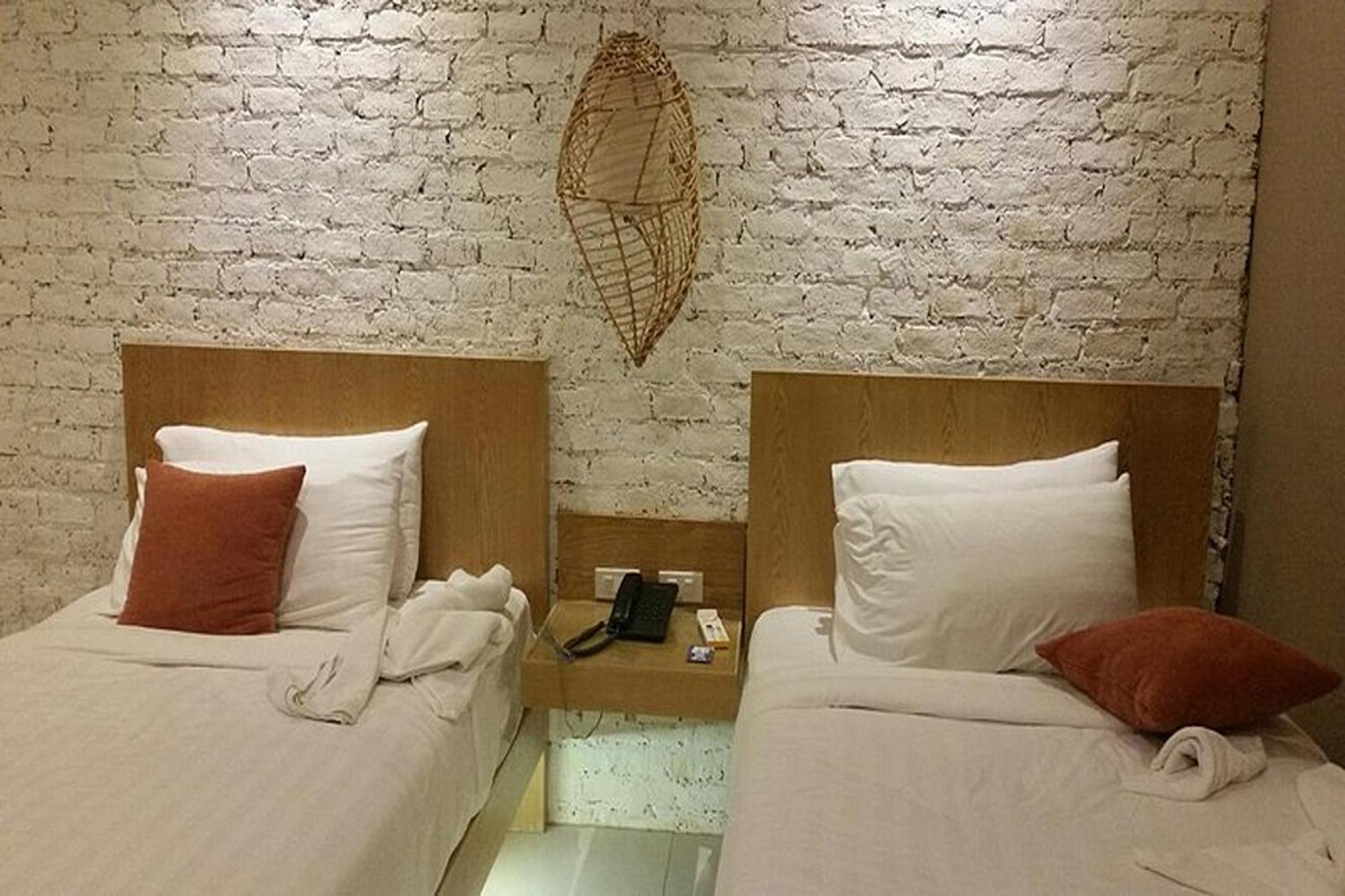 The House Patong Hotel Luaran gambar