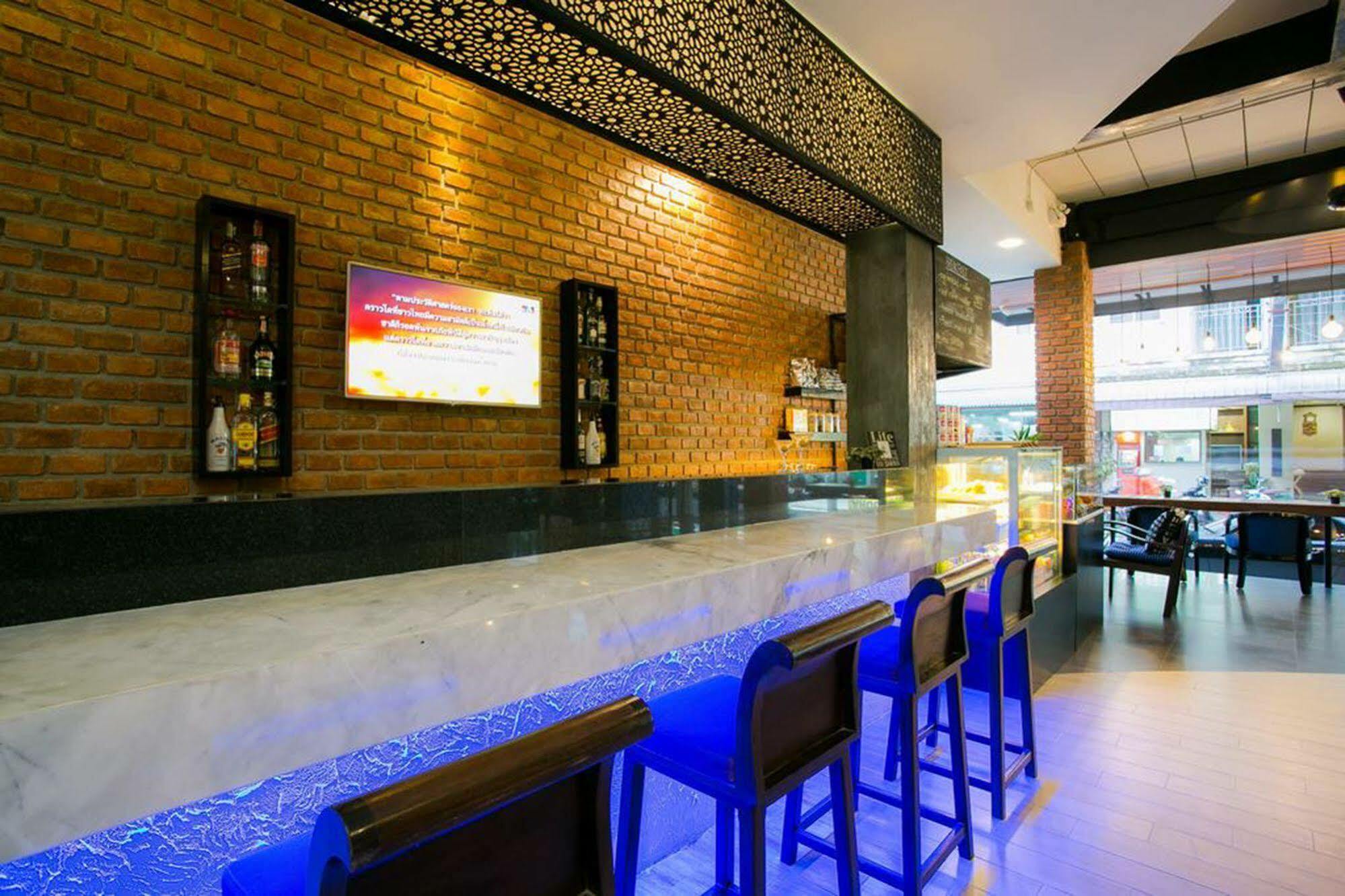 The House Patong Hotel Luaran gambar